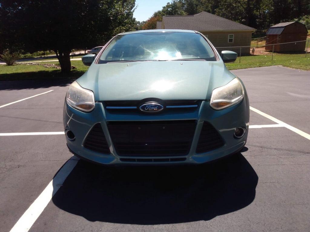 2012 Ford Focus SE photo