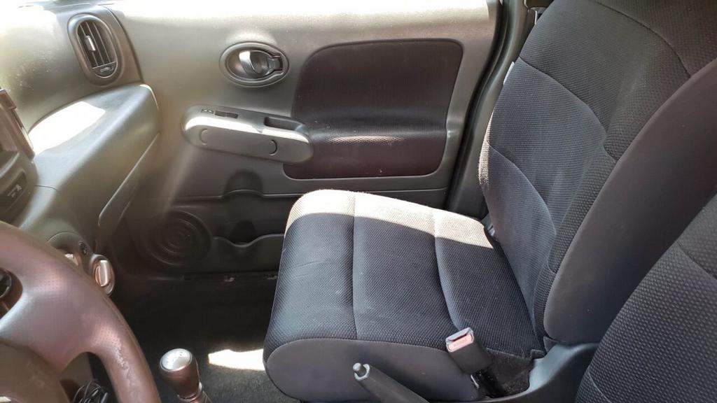 2010 Nissan cube