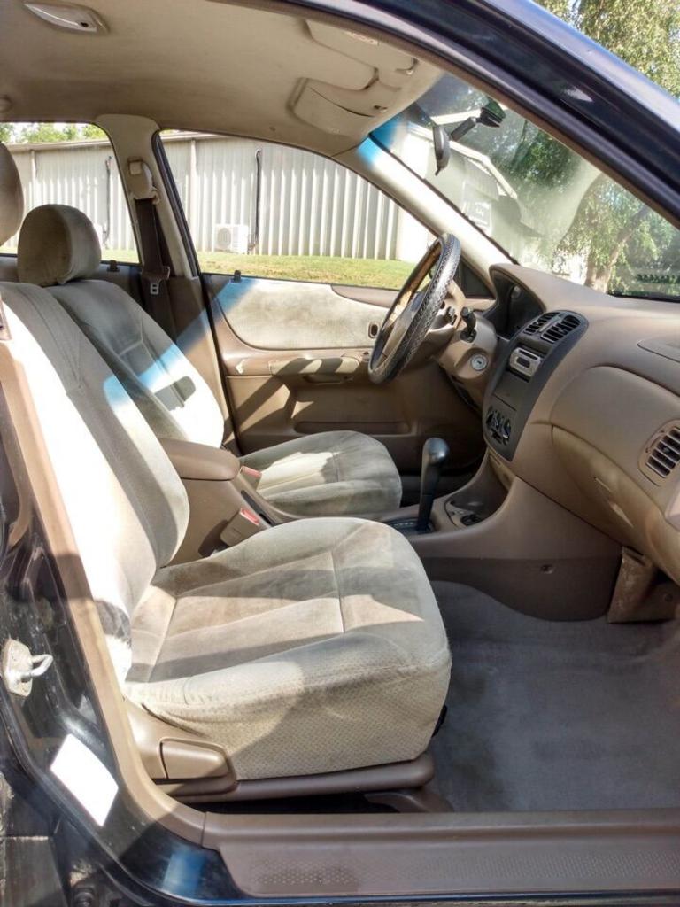 1999 MAZDA Protege