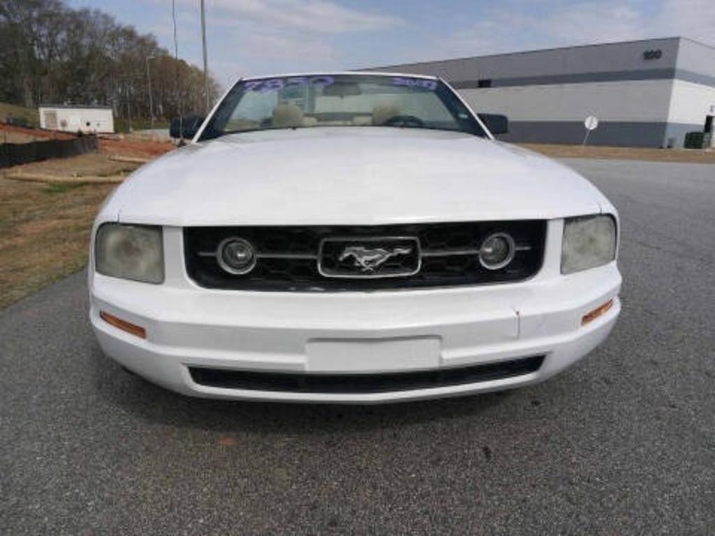 2007 Ford Mustang - $7,850
