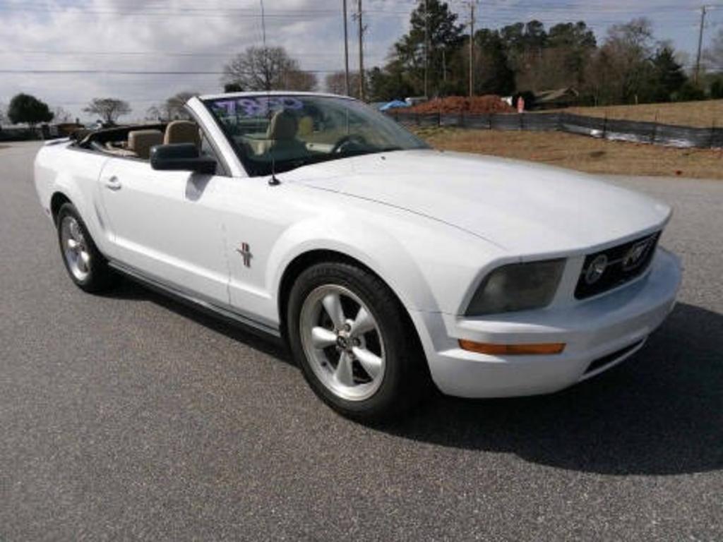 2007 Ford Mustang - $7,850