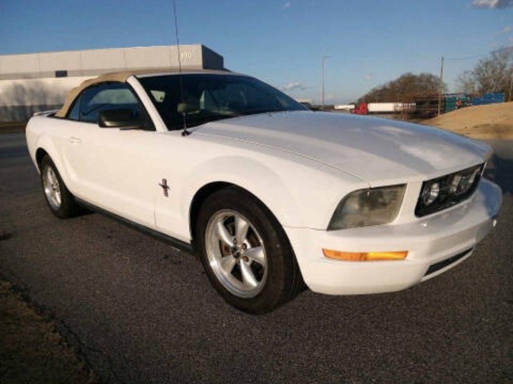 2007 Ford Mustang - $7,850