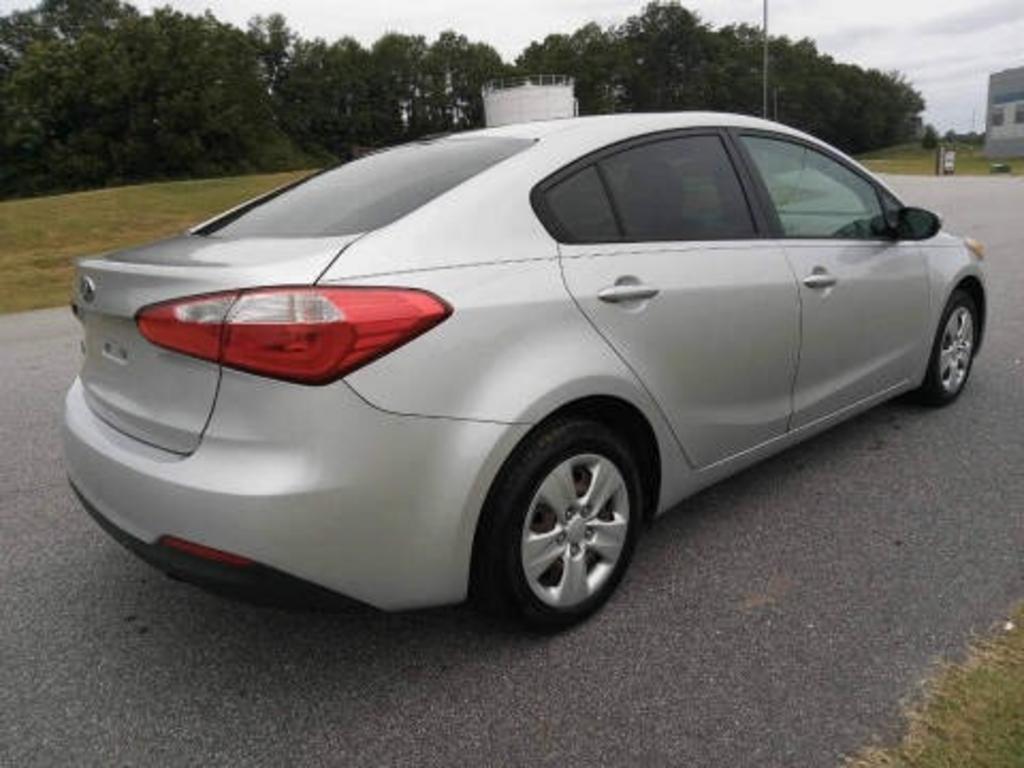 2016 Kia Forte - $7,955