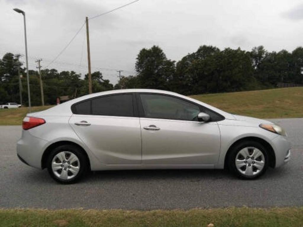 2016 Kia Forte - $7,955