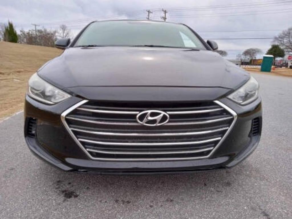 2018 Hyundai Elantra - $13,932