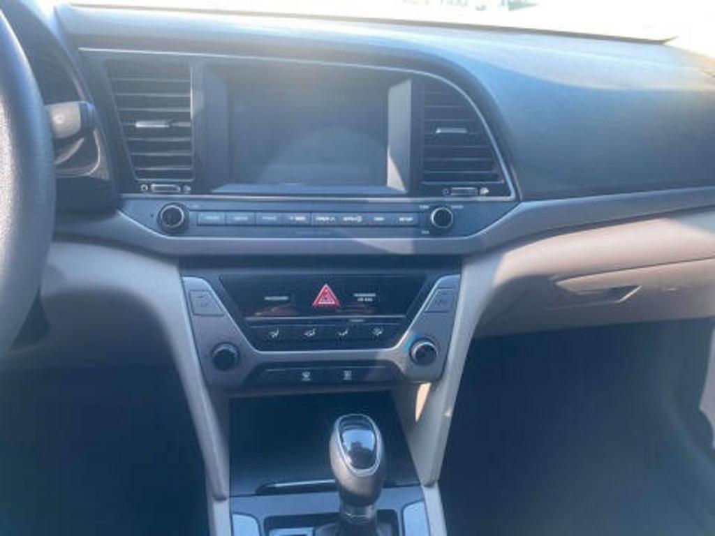 2018 Hyundai Elantra - $13,932