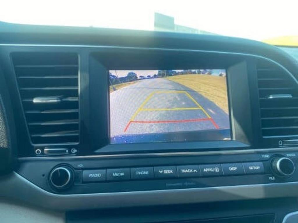 2018 Hyundai Elantra - $13,932