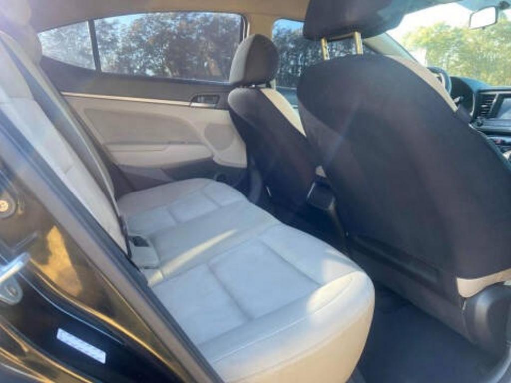 2018 Hyundai Elantra - $13,932