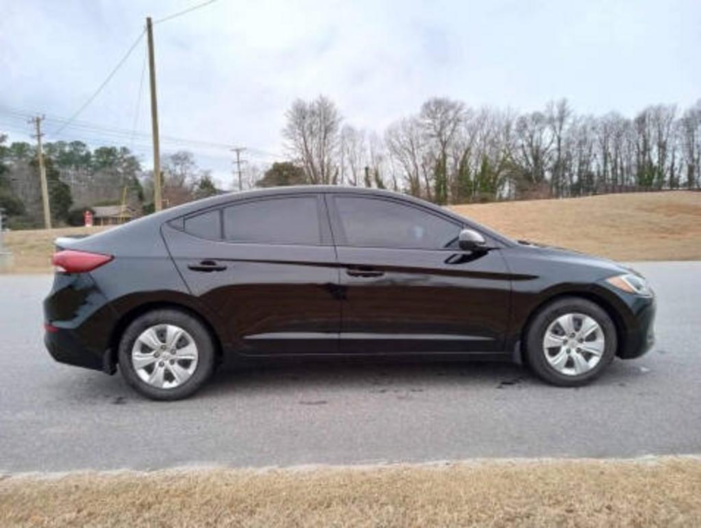 2018 Hyundai Elantra - $13,932