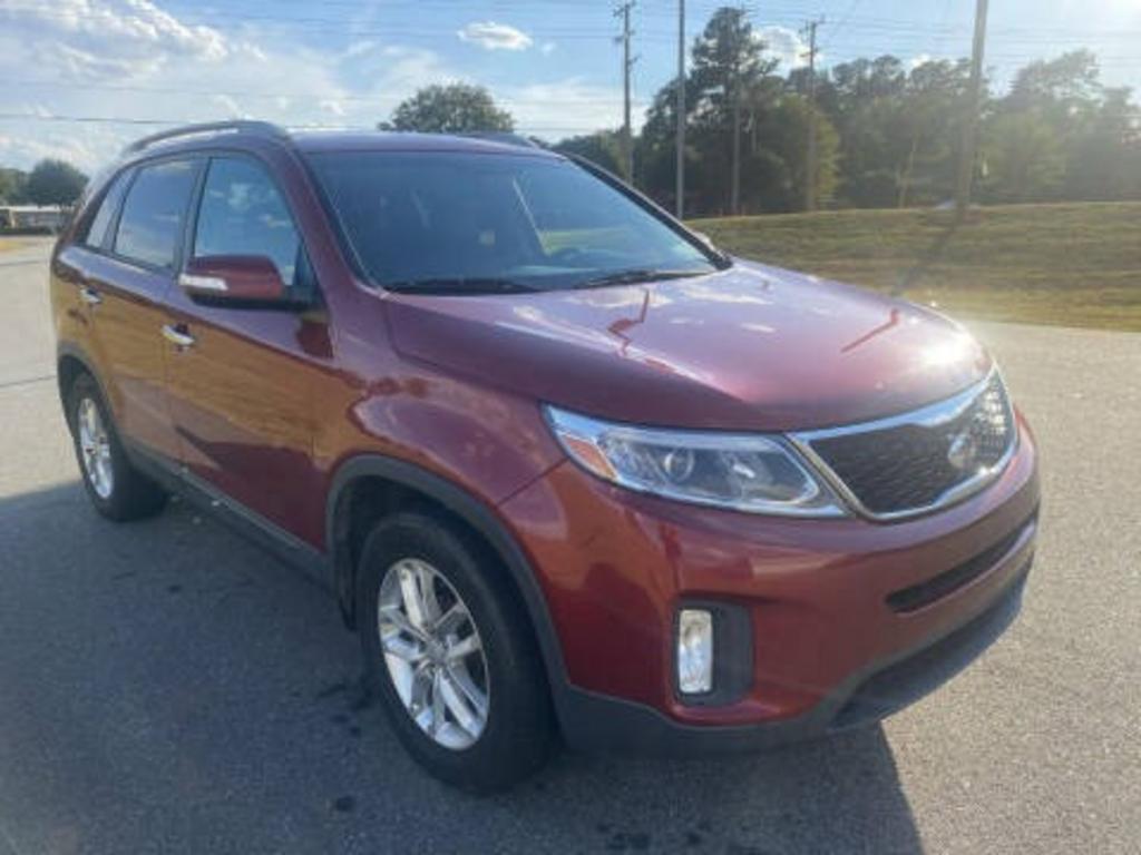 2015 Kia Sorento - $9,881