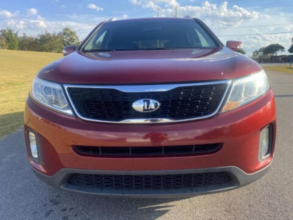 2015 Kia Sorento - $9,881