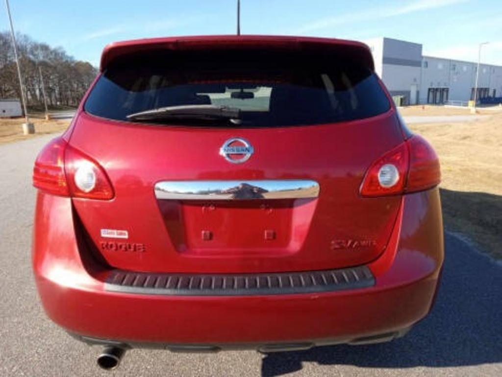 2013 Nissan Rogue - $7,928