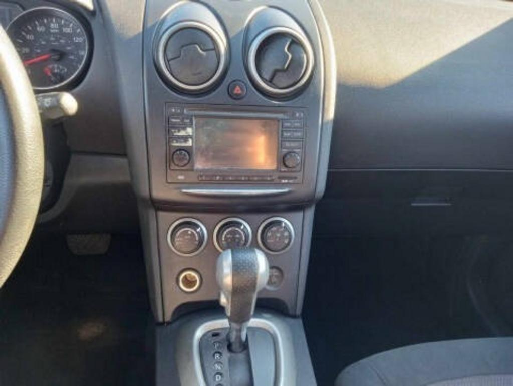 2013 Nissan Rogue - $7,928