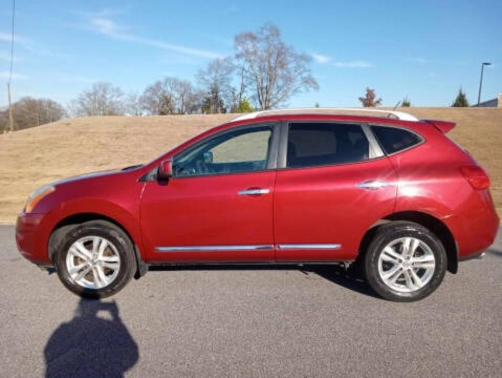 2013 Nissan Rogue - $7,928