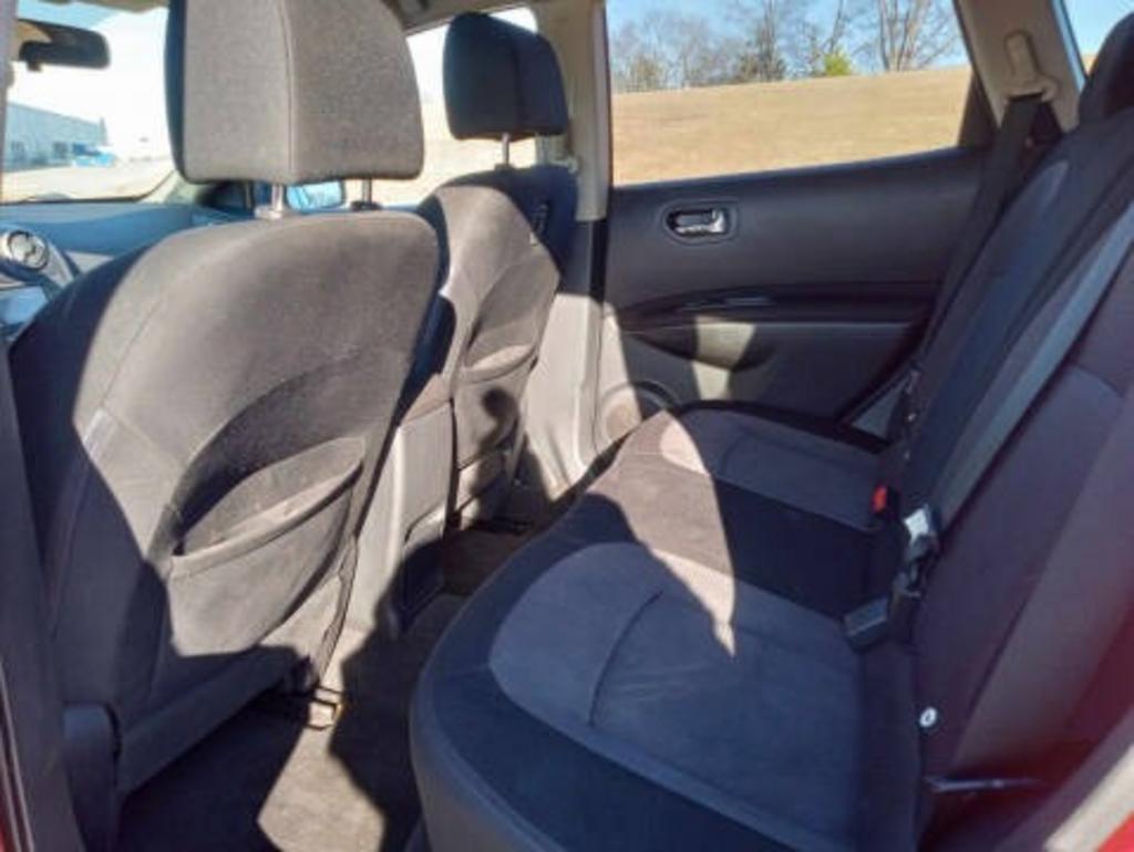 2013 Nissan Rogue - $7,928