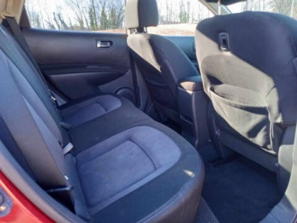 2013 Nissan Rogue - $7,928