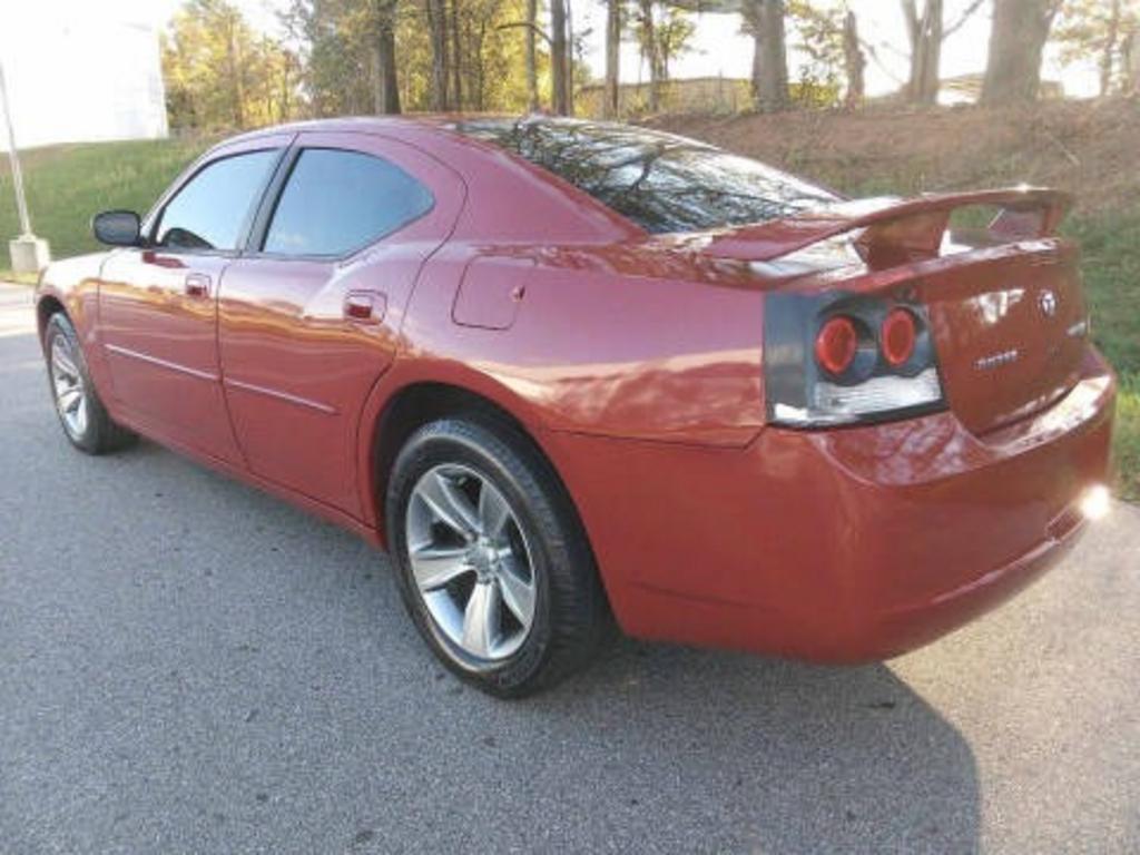2010 Dodge Charger - $7,759