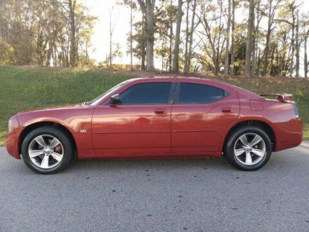 2010 Dodge Charger - $7,759