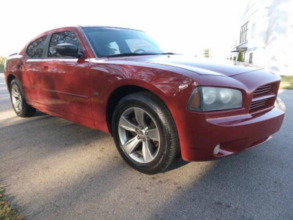 2010 Dodge Charger - $7,759