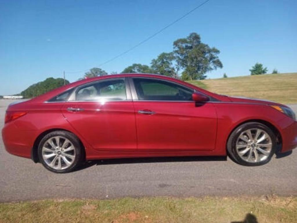 2013 Hyundai Sonata - $7,962