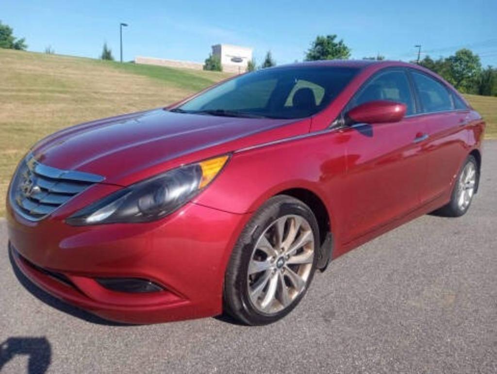 2013 Hyundai Sonata - $7,962