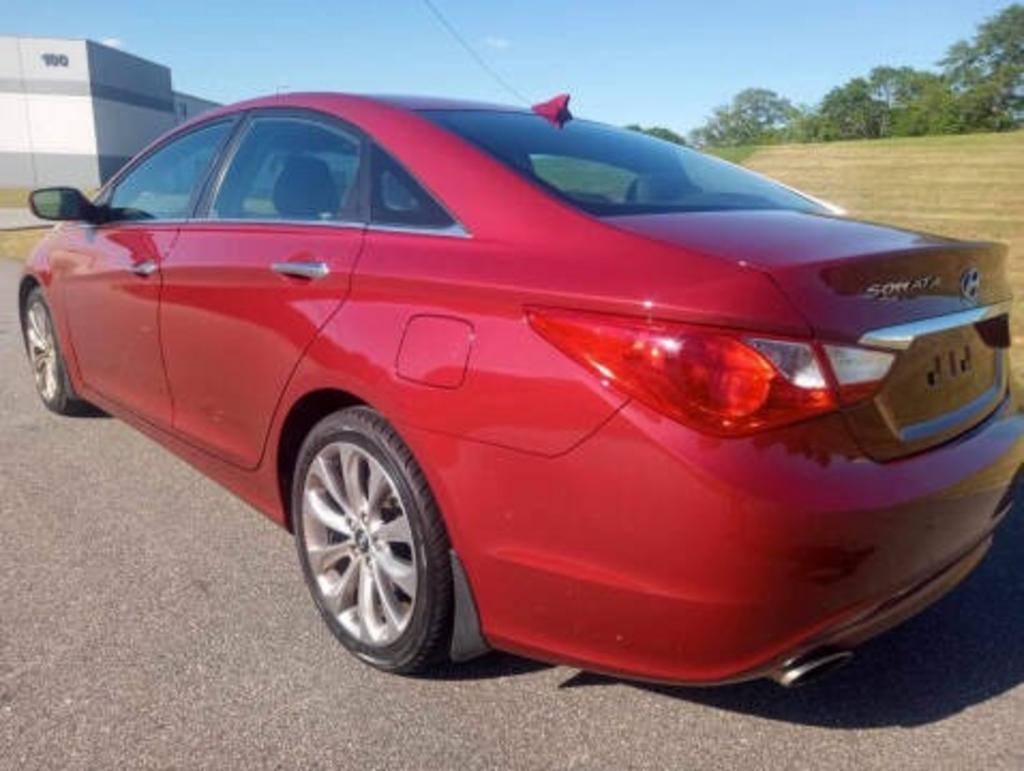 2013 Hyundai Sonata - $7,962