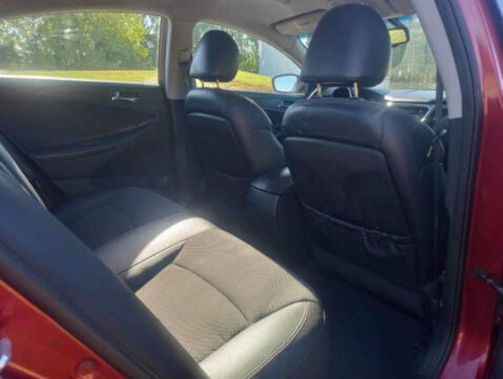 2013 Hyundai Sonata - $7,962