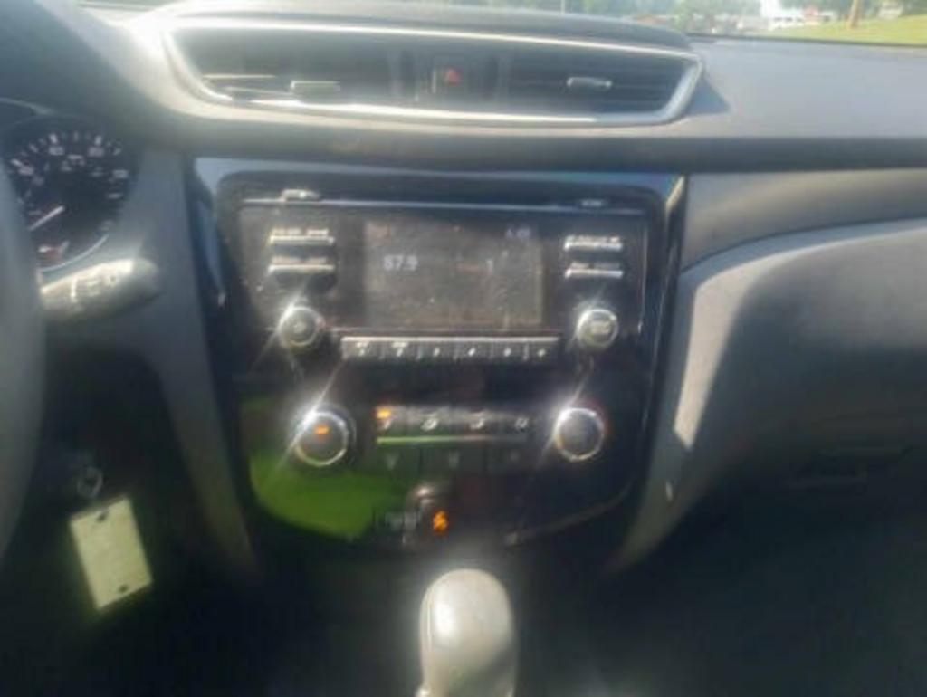 2016 Nissan Rogue - $8,538