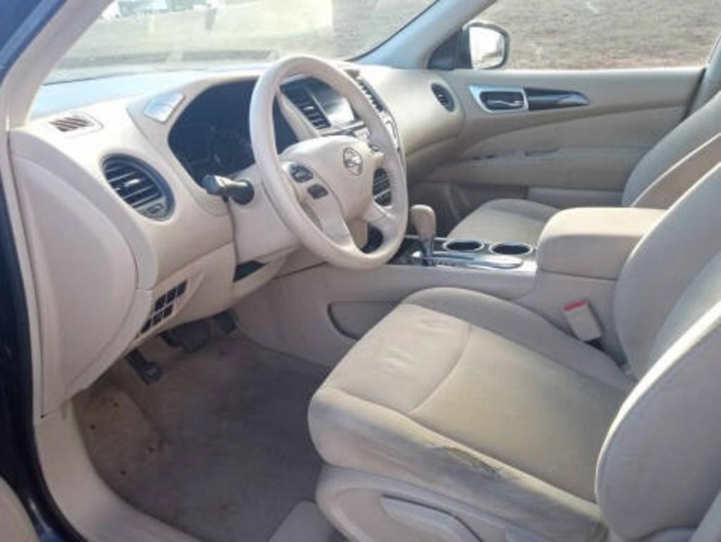 2013 Nissan Pathfinder - $8,995