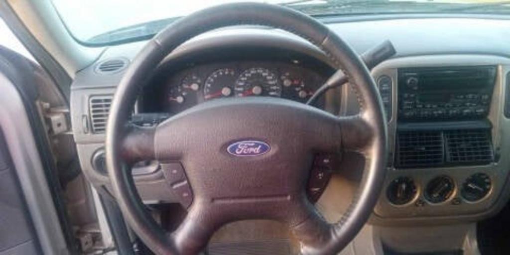 2004 Ford Explorer - $3,921