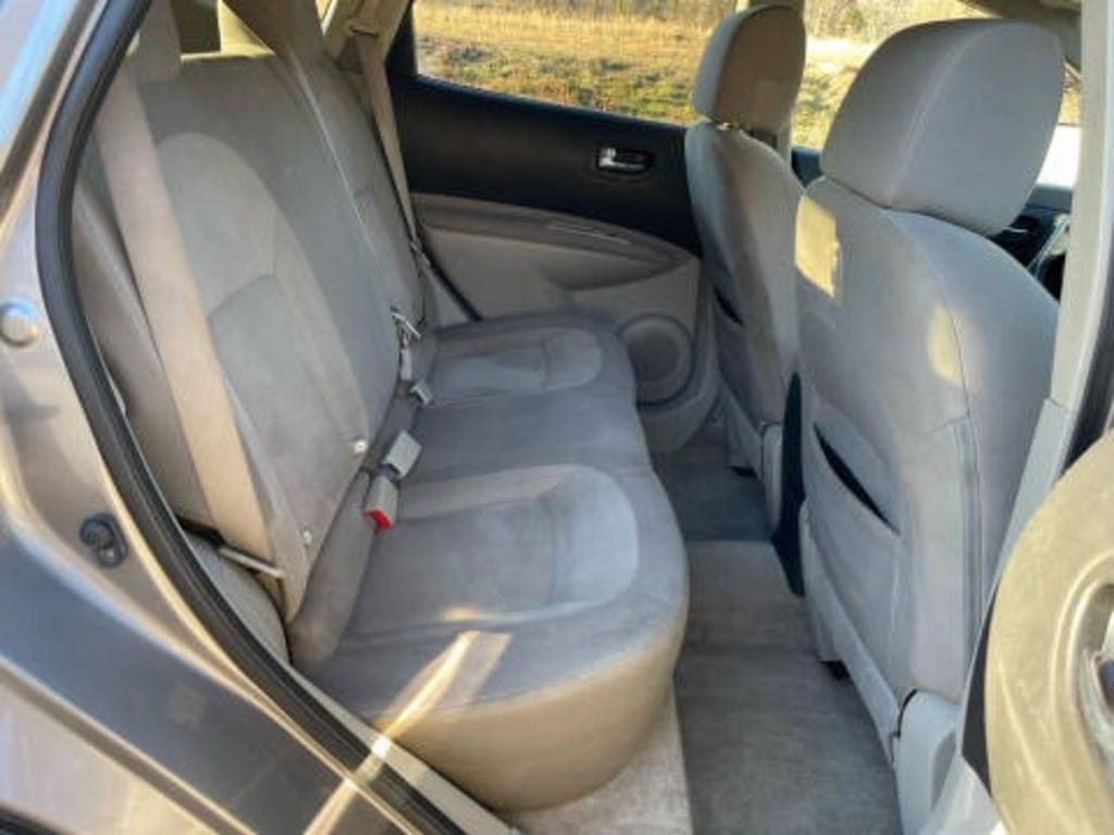 2013 Nissan Rogue - $8,642