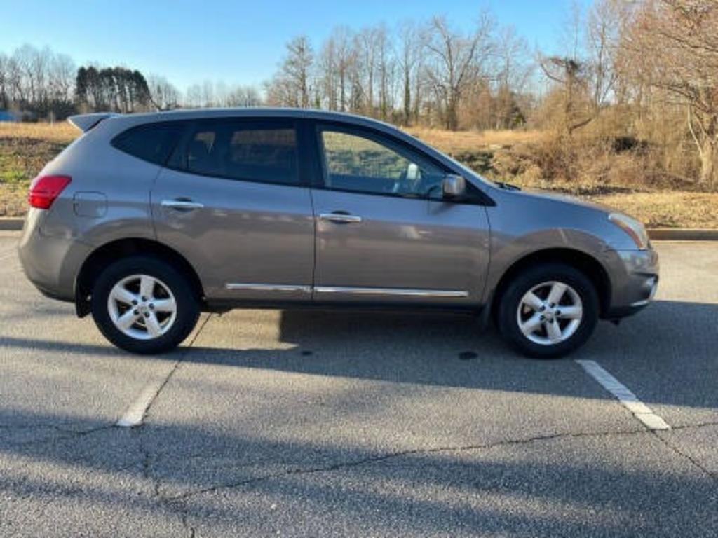 2013 Nissan Rogue - $8,642