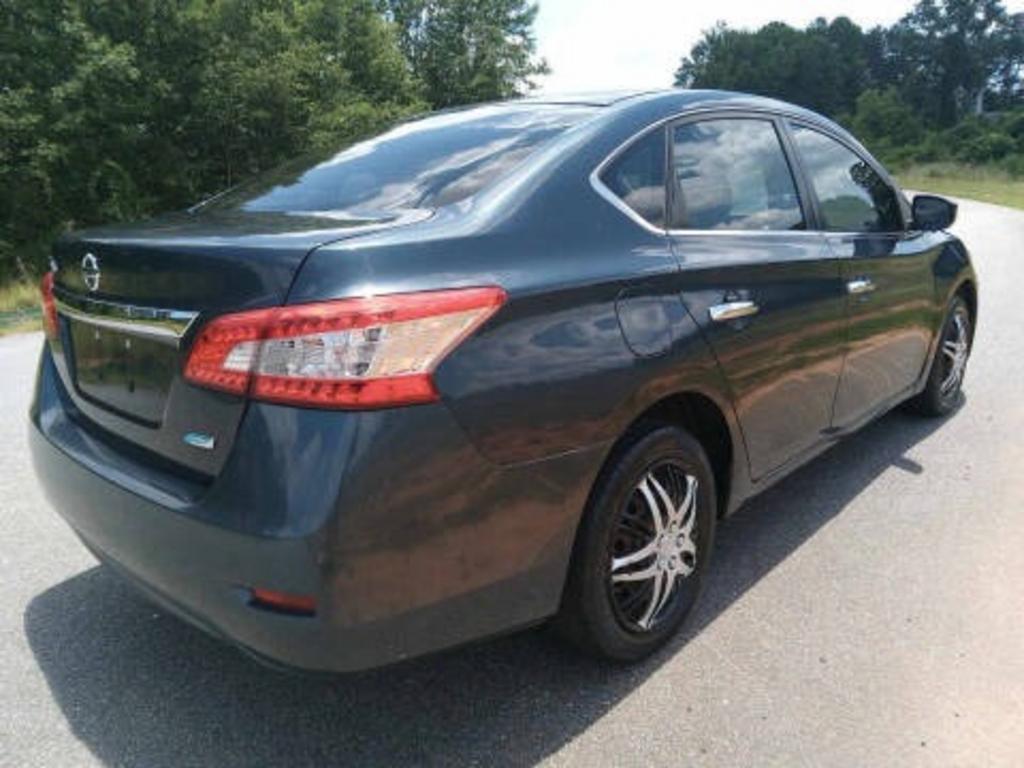 2013 Nissan Sentra - $4,352
