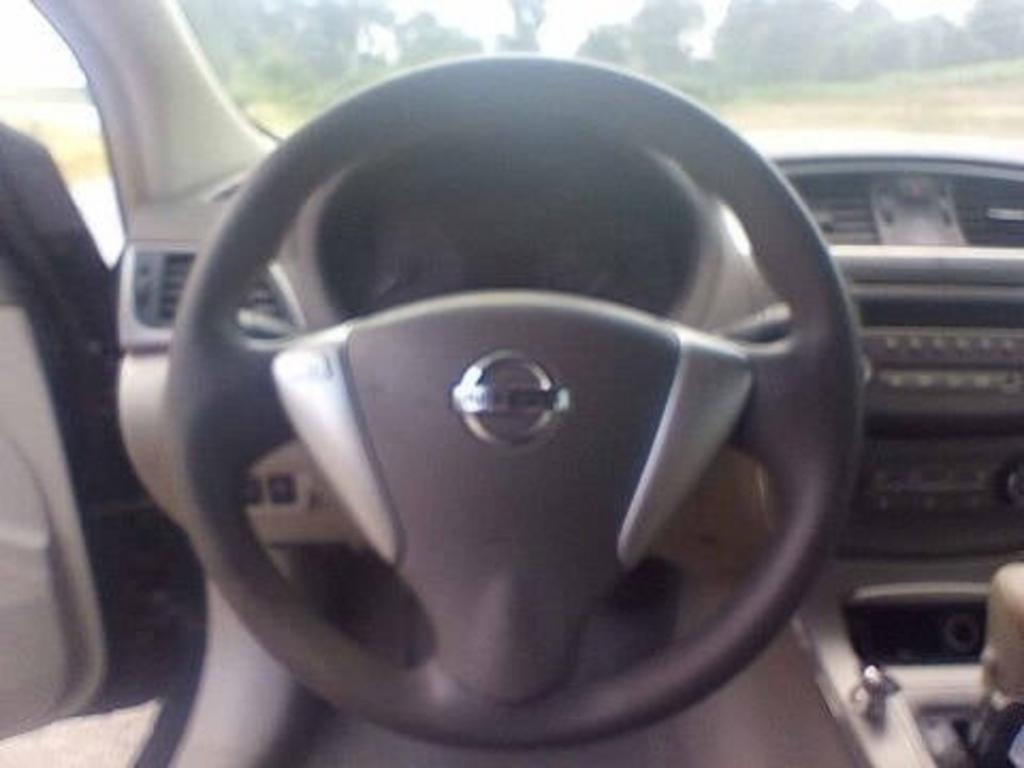 2013 Nissan Sentra - $4,352
