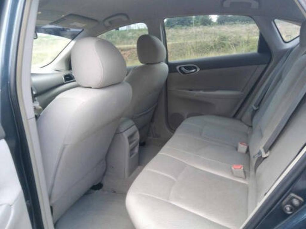 2013 Nissan Sentra - $4,352