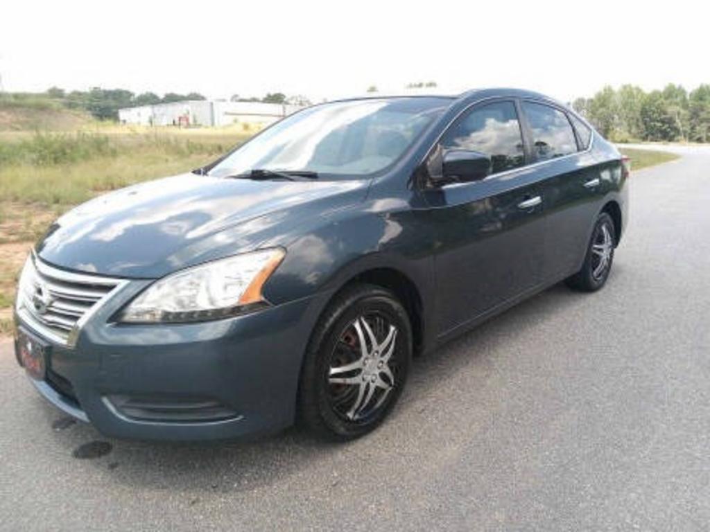 2013 Nissan Sentra - $4,352
