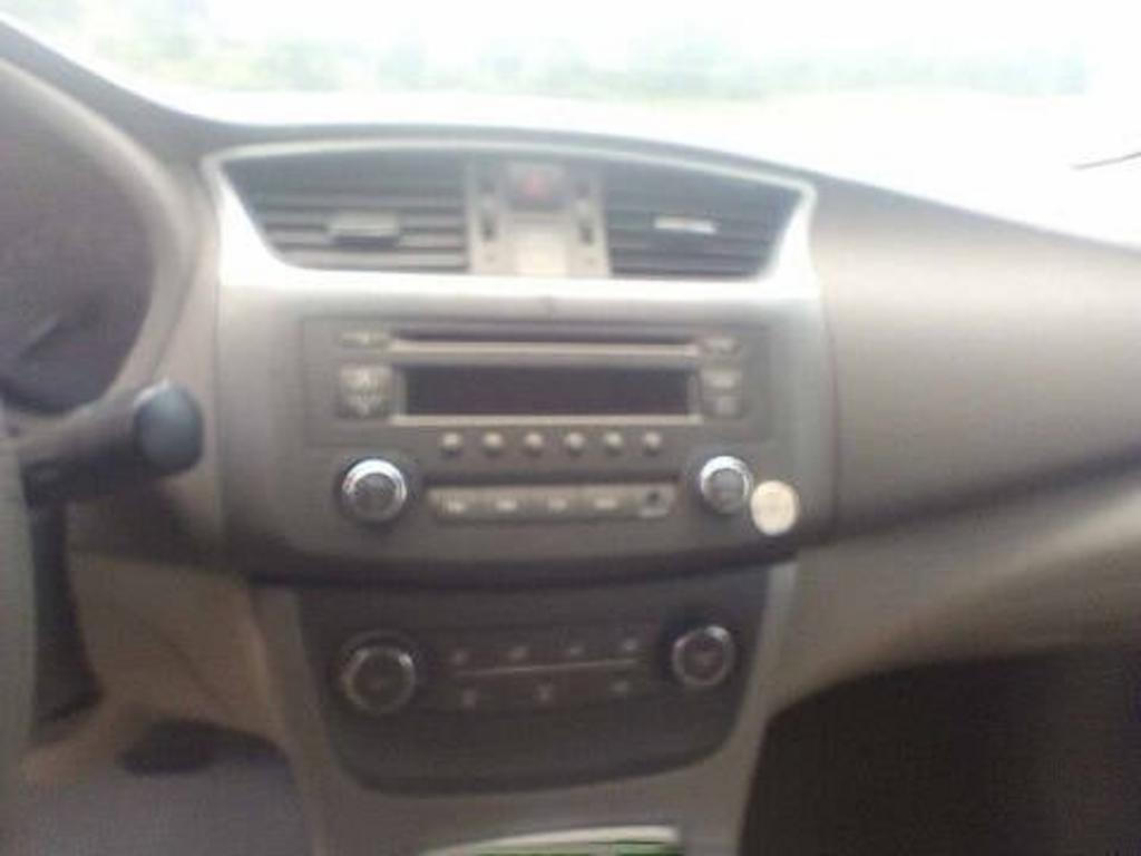 2013 Nissan Sentra - $4,352