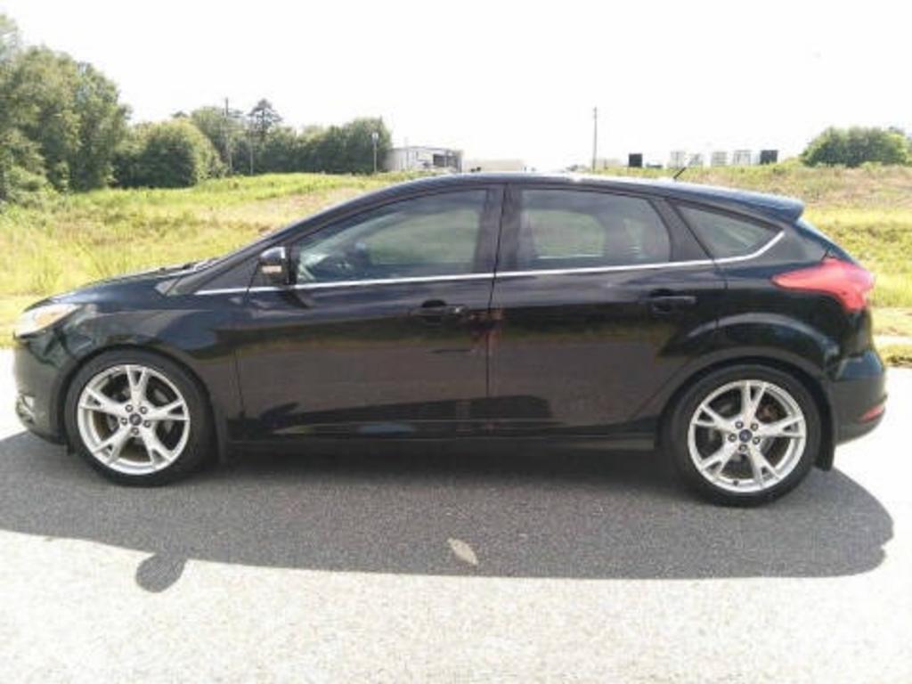 2016 Ford Focus - $5,935