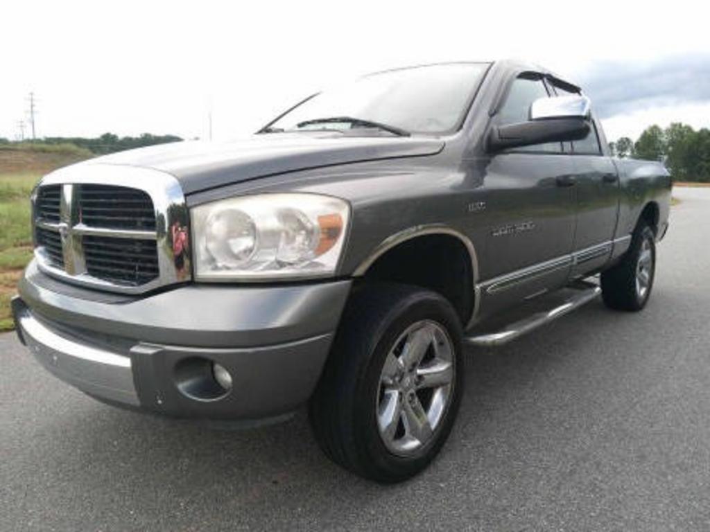 2007 Dodge Ram 1500 - $7,454