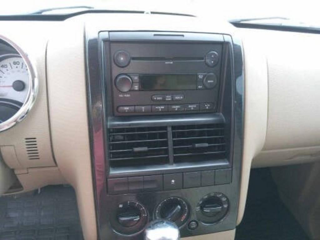 2007 Ford Explorer - $5,740