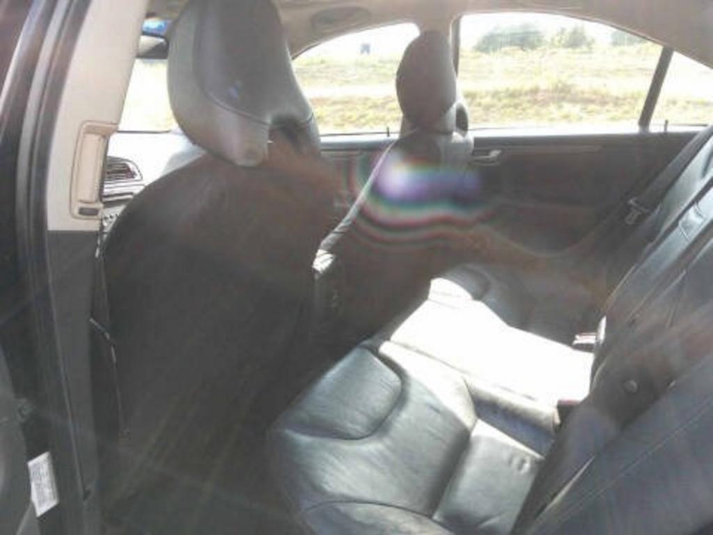 2005 Volvo S60 - $1,800