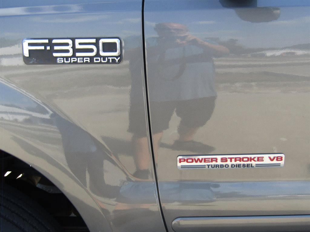 2004 Ford F-350 - $28,995