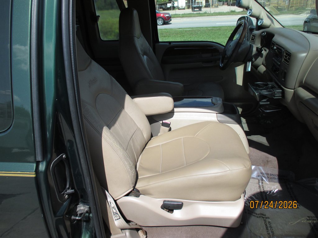 2000 Ford F250 - $15,995