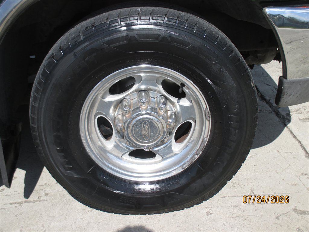 2000 Ford F250 - $15,995