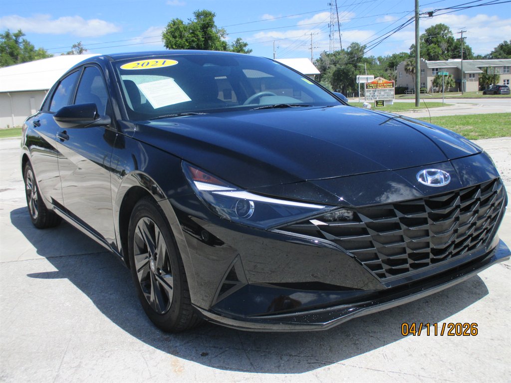2021 Hyundai Elantra - $17,995