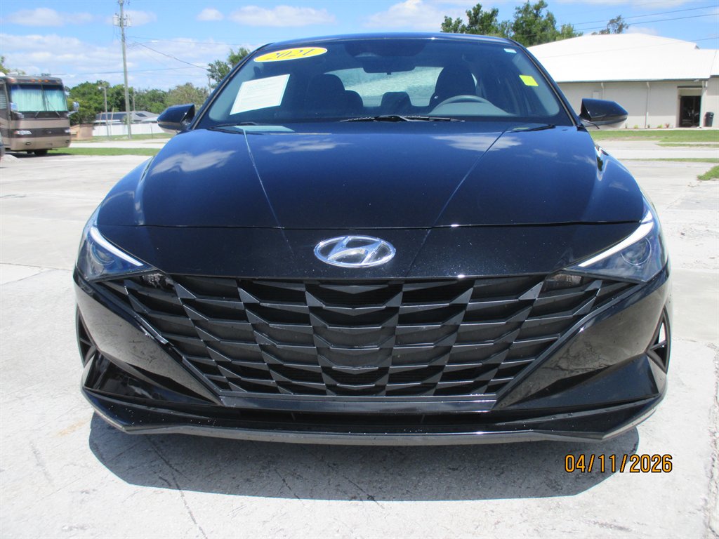 2021 Hyundai Elantra - $17,995