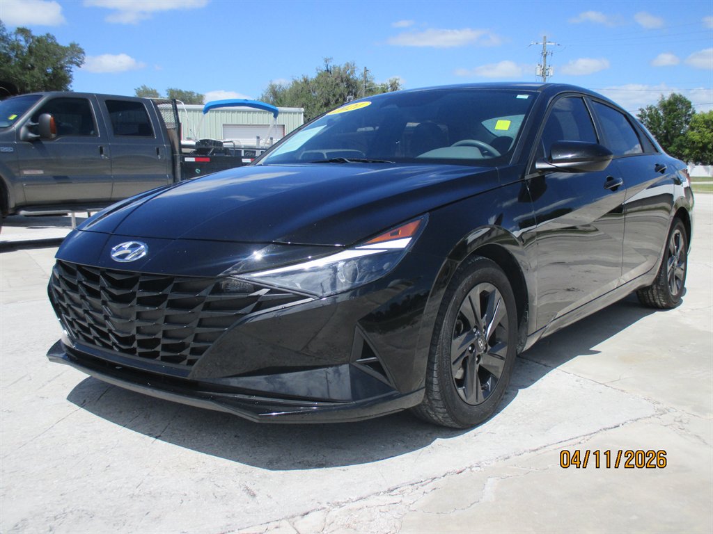 2021 Hyundai Elantra - $17,995