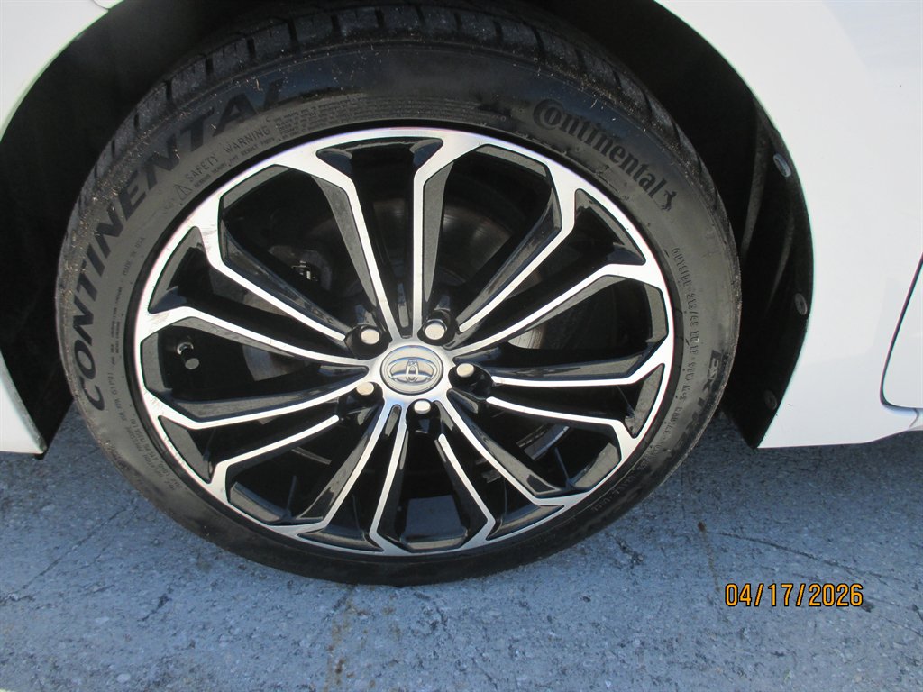 2014 Toyota Corolla - $12,895