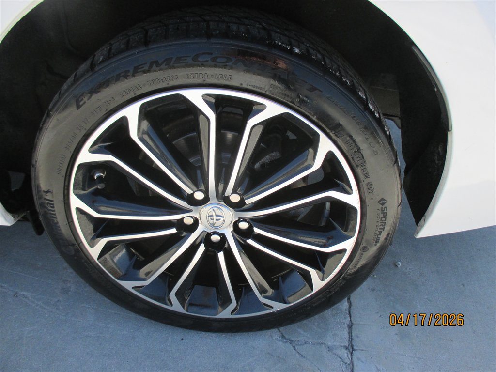 2014 Toyota Corolla - $12,895
