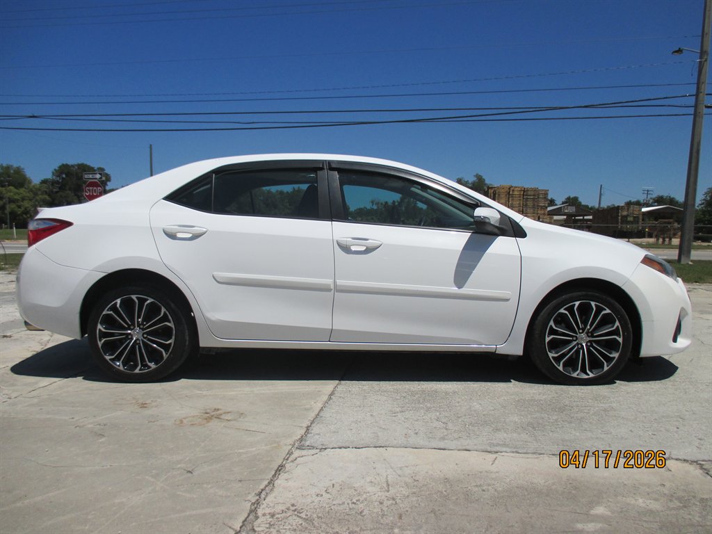 2014 Toyota Corolla - $12,895